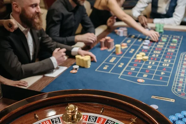 彩票平台真人游戏